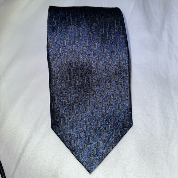 BARCELINO HANDMADE ITALIAN BLUE, GRAY, & BLACK BLOCK SILK TIE ELEGANCE REDEFINED - Picture 4 of 6